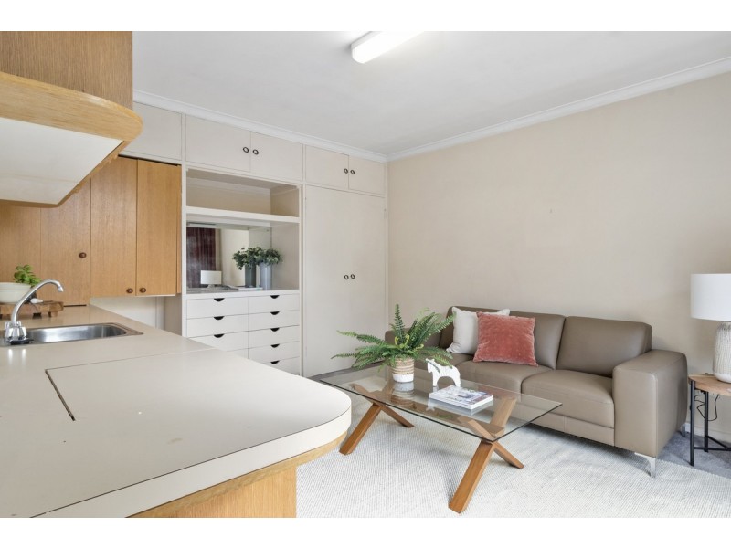 11 Dugan Street, Deakin ACT 2600