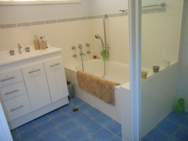 2 Warby Place, Charnwood ACT 2615