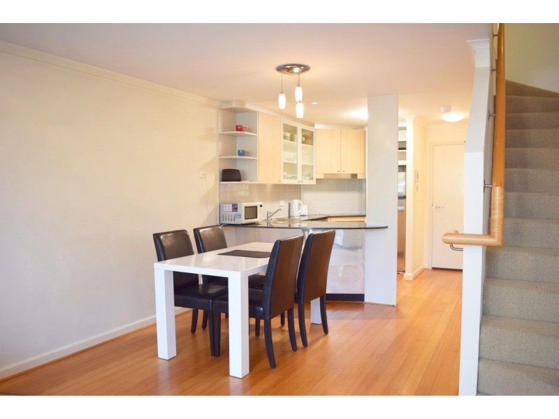 12/18 Captain Cook Crescent, Griffith ACT 2603