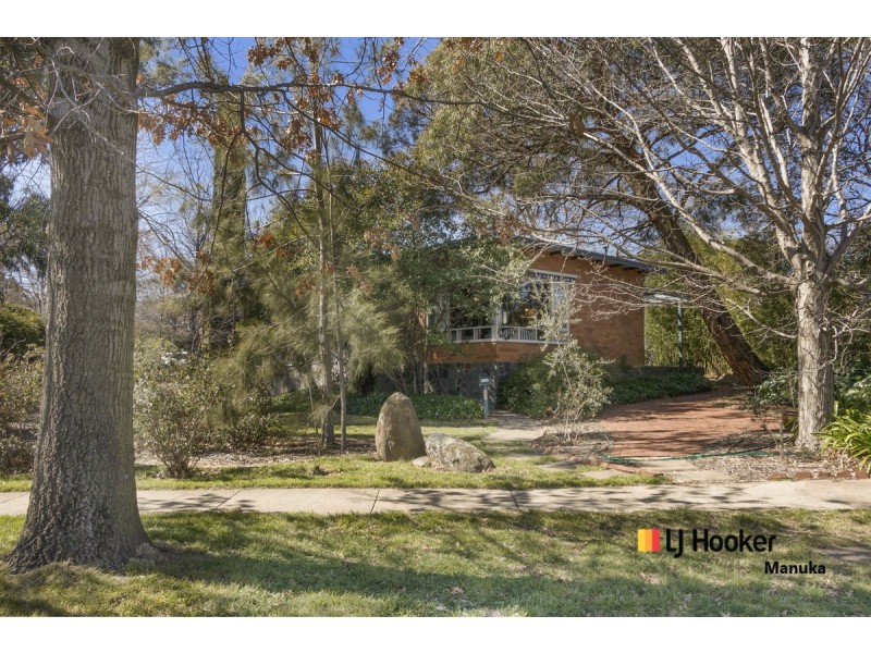 135 La Perouse Street, Narrabundah ACT 2604