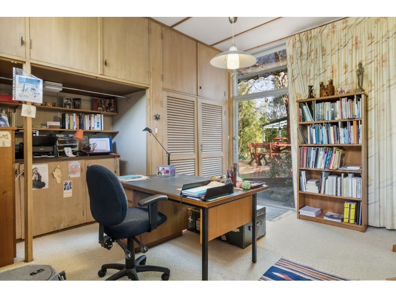 135 La Perouse Street, Narrabundah ACT 2604