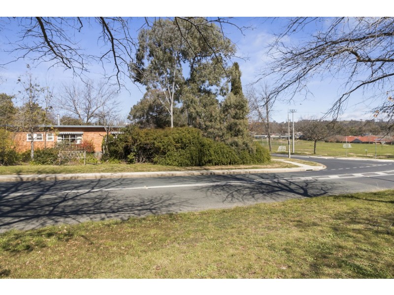 135 La Perouse Street, Narrabundah ACT 2604