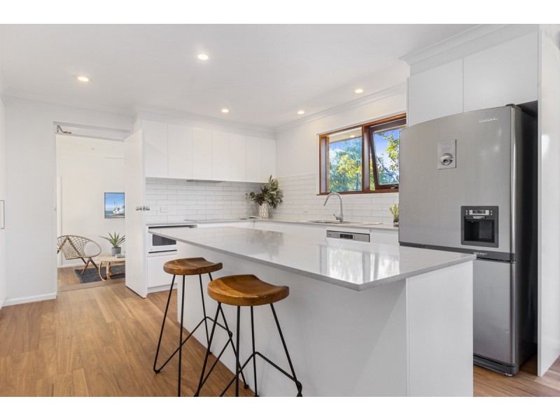 8 Arnhem Place, Red Hill ACT 2603