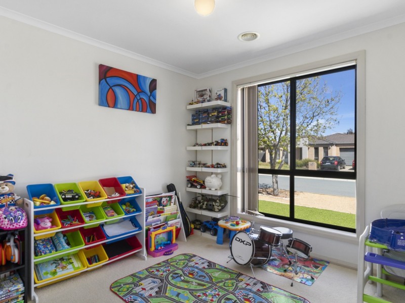 4 Stump Jump Crescent, Dunlop ACT 2615