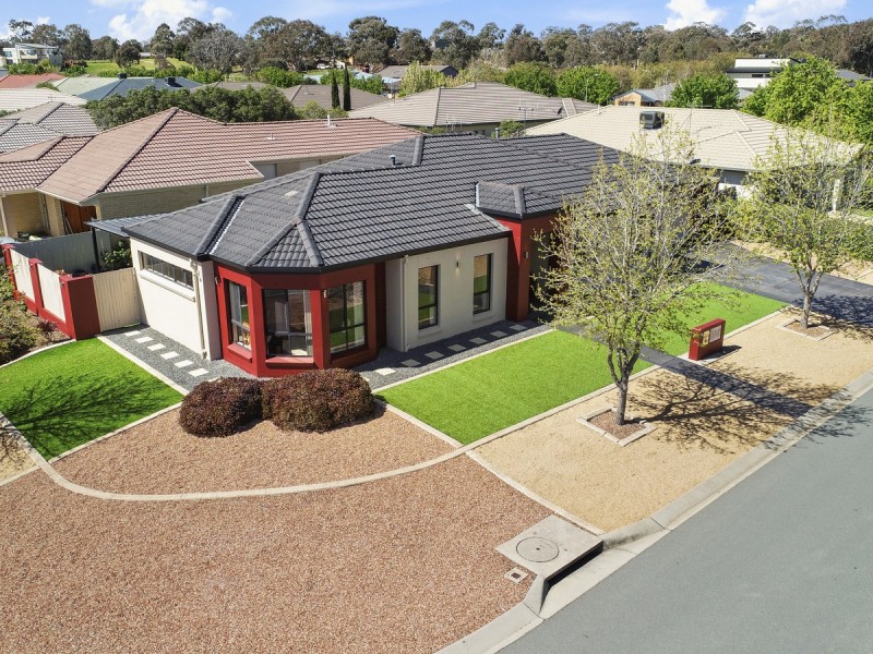 4 Stump Jump Crescent, Dunlop ACT 2615