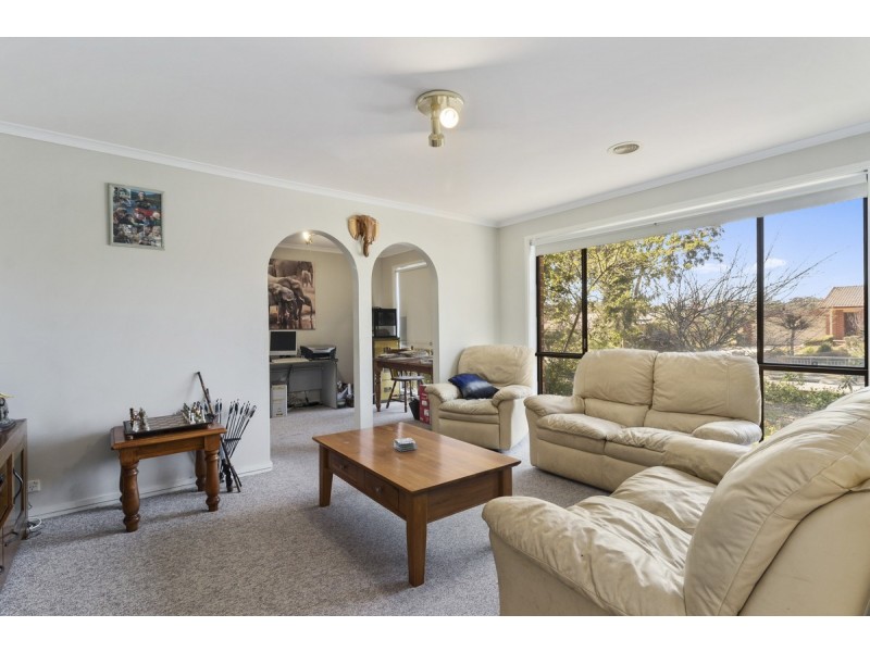 13 Litchfield Place, Gilmore ACT 2905