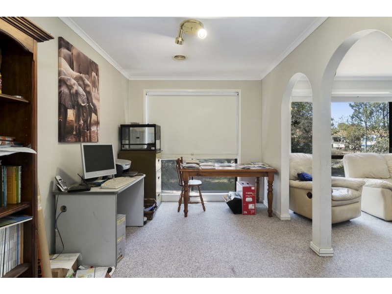 13 Litchfield Place, Gilmore ACT 2905