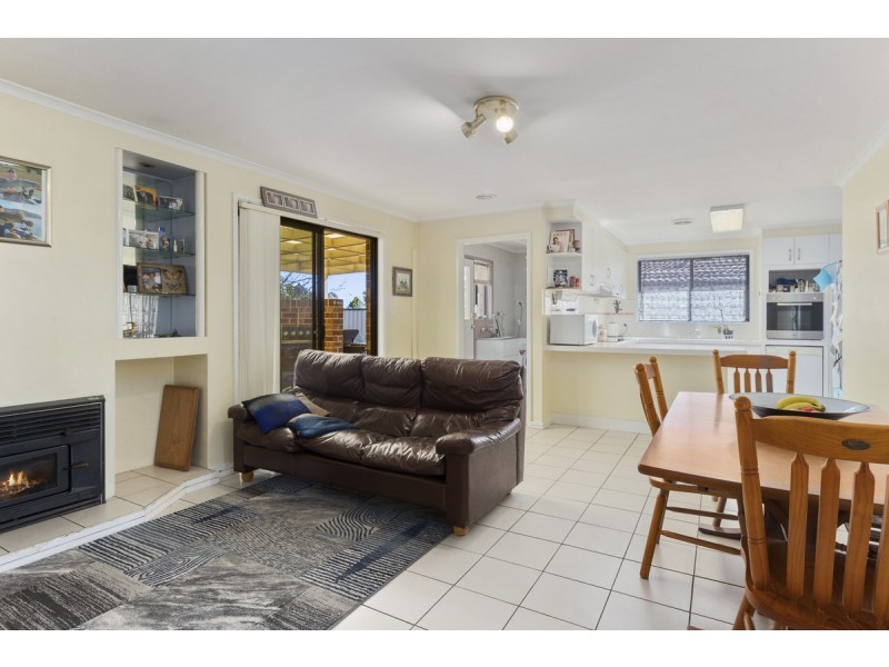 13 Litchfield Place, Gilmore ACT 2905