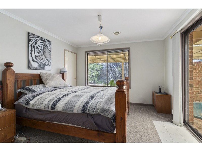 13 Litchfield Place, Gilmore ACT 2905