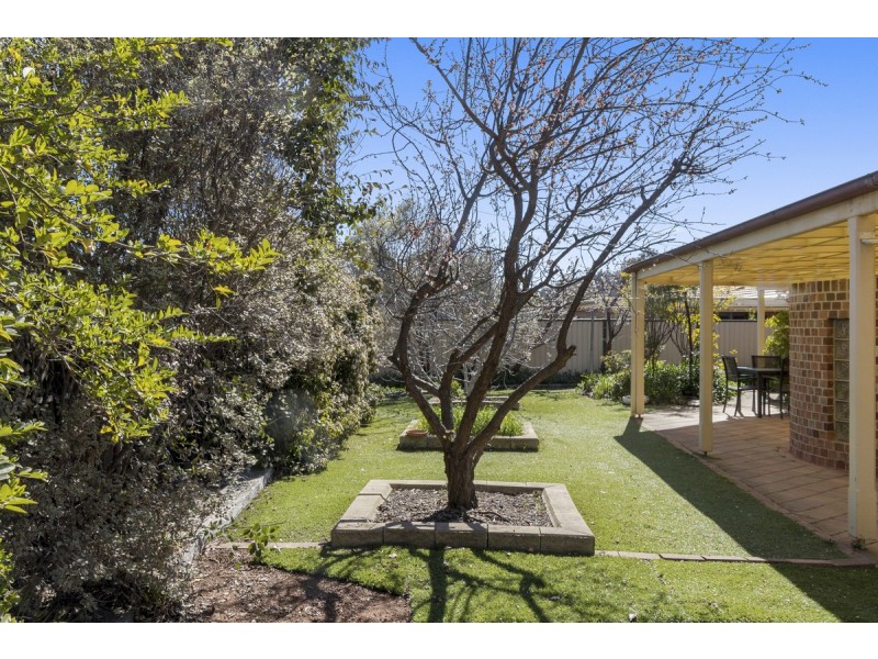 13 Litchfield Place, Gilmore ACT 2905