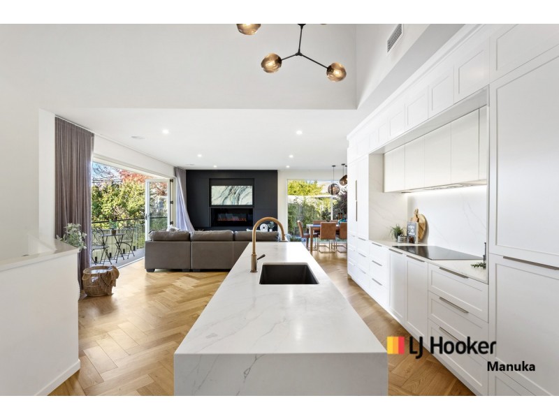 16 Schlich Street, Yarralumla ACT 2600