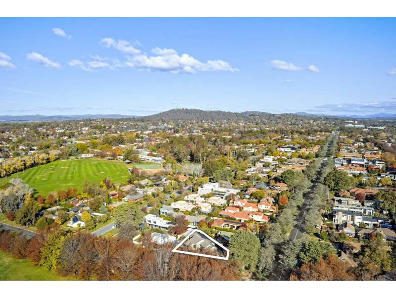 16 Schlich Street, Yarralumla ACT 2600