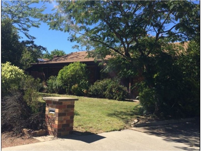 122 Julia Flynn Avenue, Isaacs ACT 2607