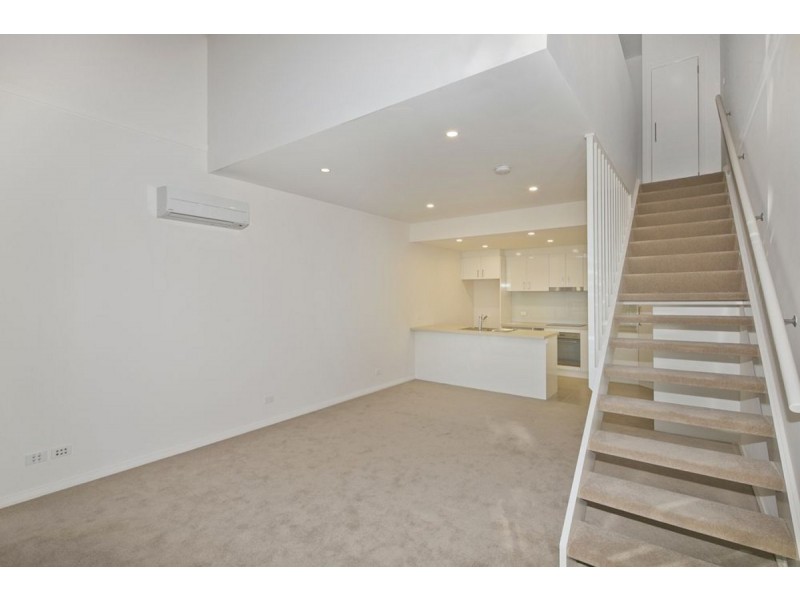 2/30-36 Dooring Street, Dickson ACT 2602