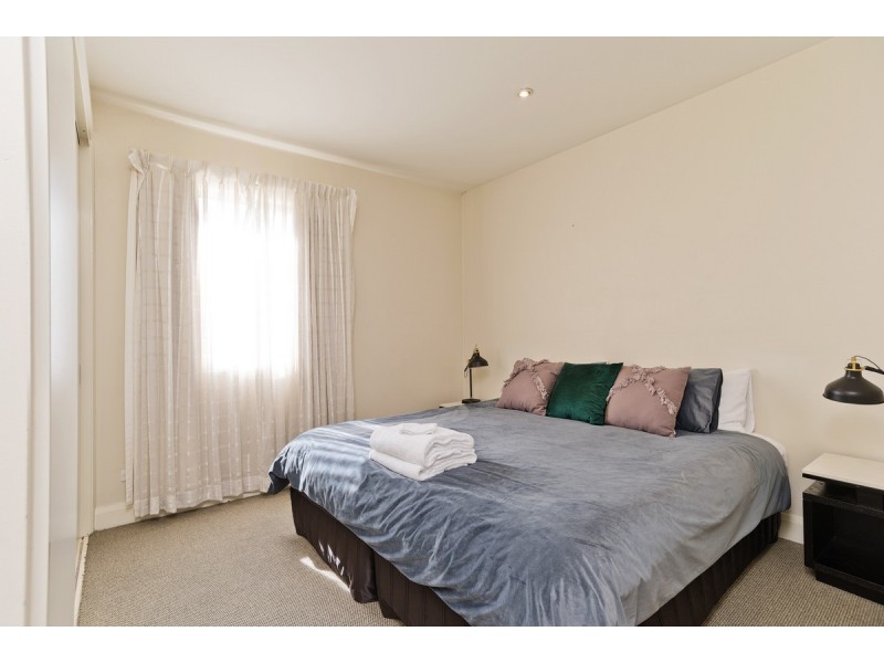 6/10 Dominion Circuit, Forrest ACT 2603