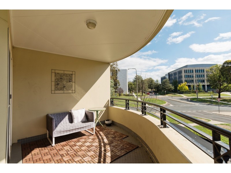 6/10 Dominion Circuit, Forrest ACT 2603