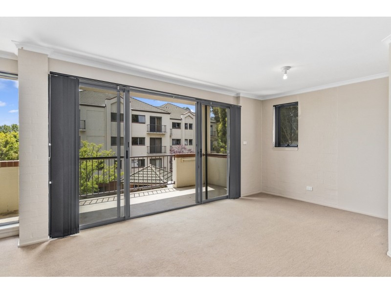17/1 Tauss Place, Bruce ACT 2617