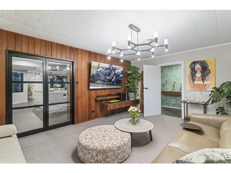 25 Glasgow Street, Hughes ACT 2605