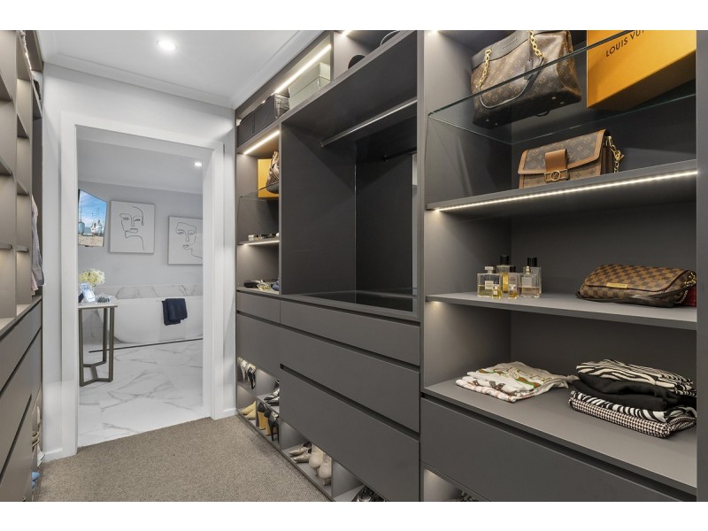 25 Glasgow Street, Hughes ACT 2605