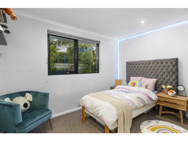 25 Glasgow Street, Hughes ACT 2605