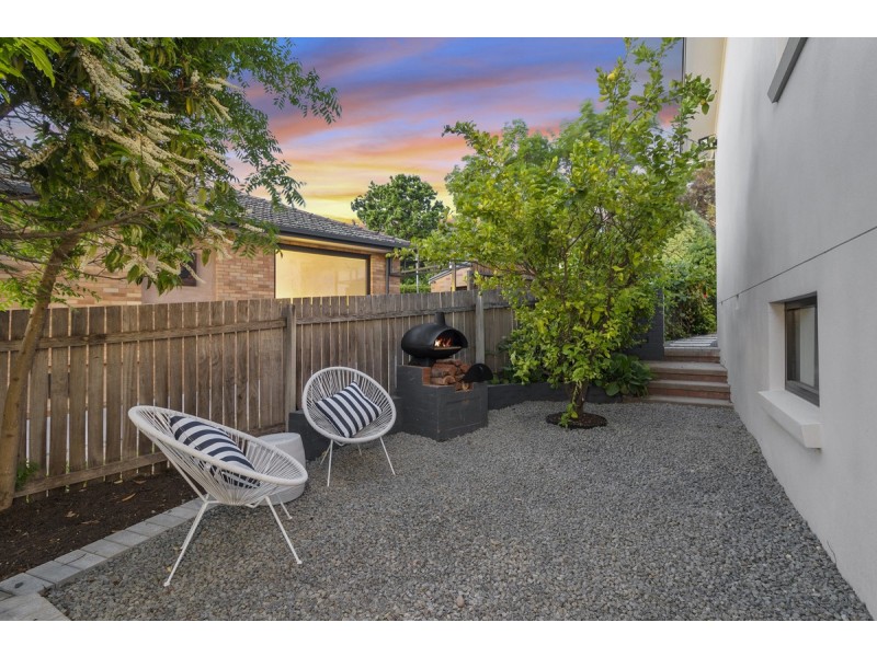 25 Glasgow Street, Hughes ACT 2605