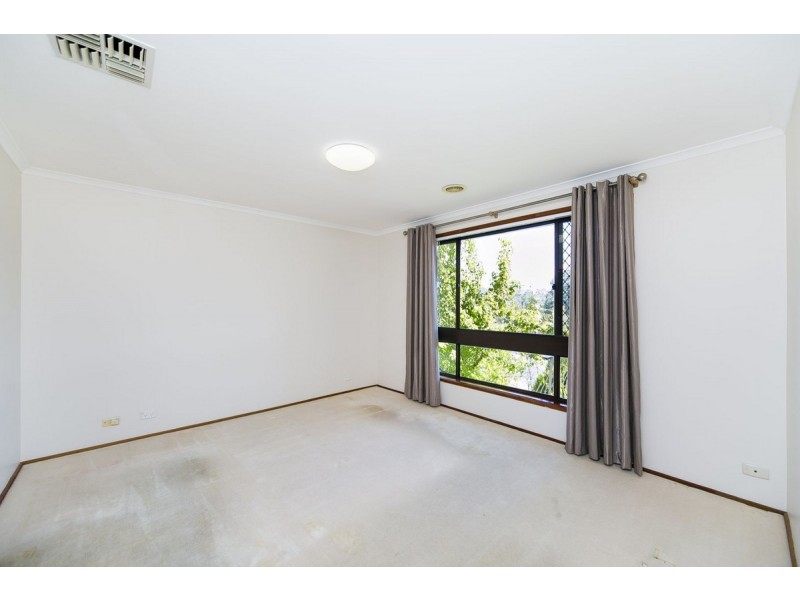 2 Gratton Place, Isaacs ACT 2607