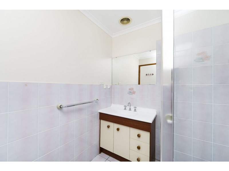 2 Gratton Place, Isaacs ACT 2607