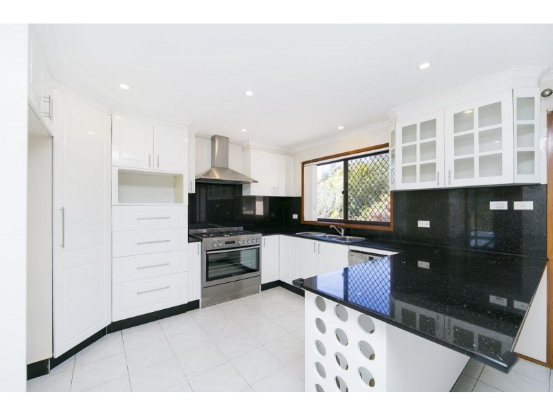 2 Gratton Place, Isaacs ACT 2607