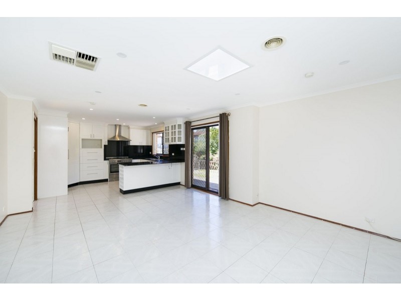 2 Gratton Place, Isaacs ACT 2607