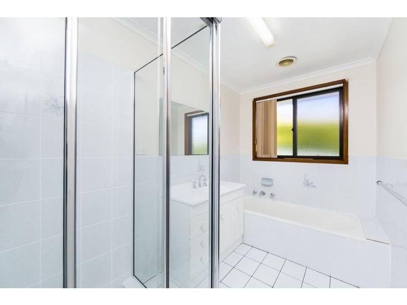 2 Gratton Place, Isaacs ACT 2607