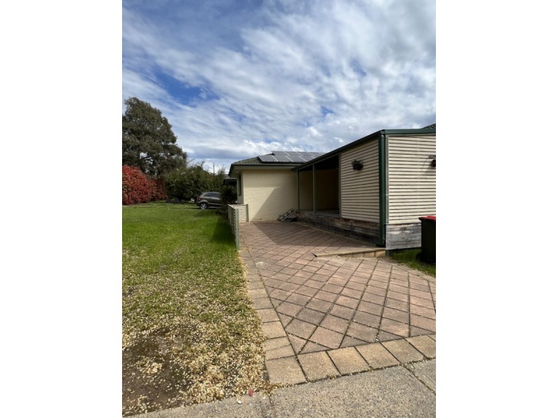 40 Pridham Street, Farrer ACT 2607