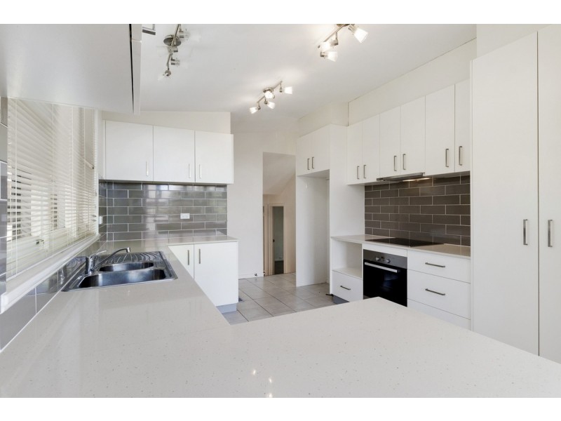 9 Hartog Street, Griffith ACT 2603