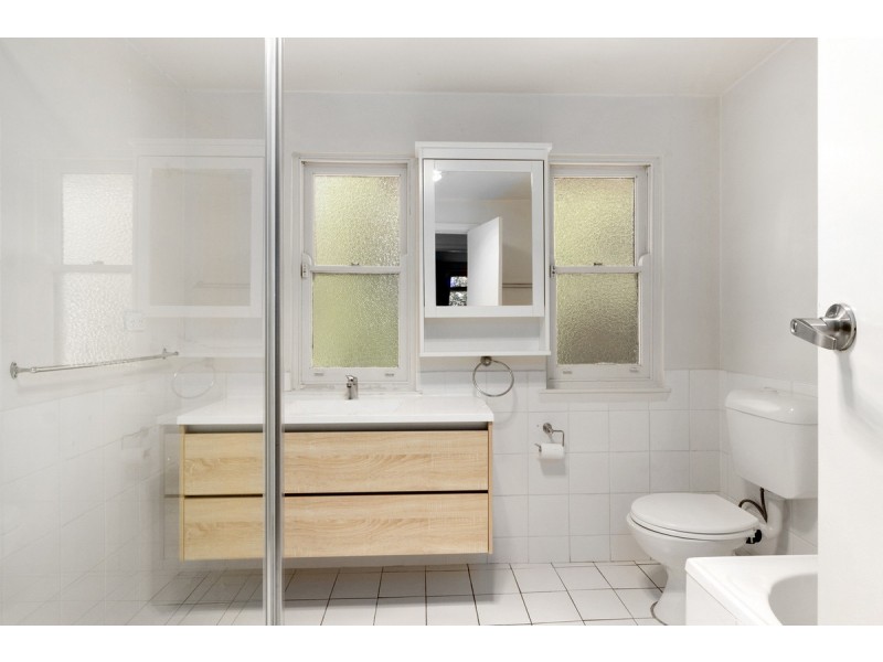 9 Hartog Street, Griffith ACT 2603