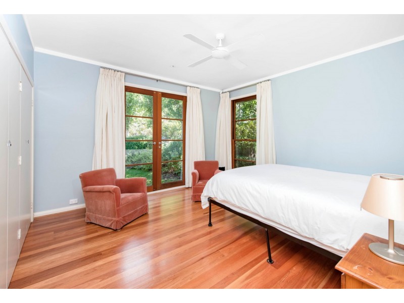 26 Meehan Gardens, Narrabundah ACT 2604