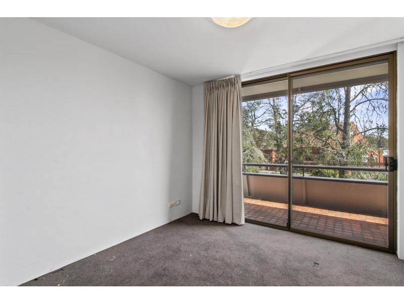 210/10 Currie Crescent, Griffith ACT 2603