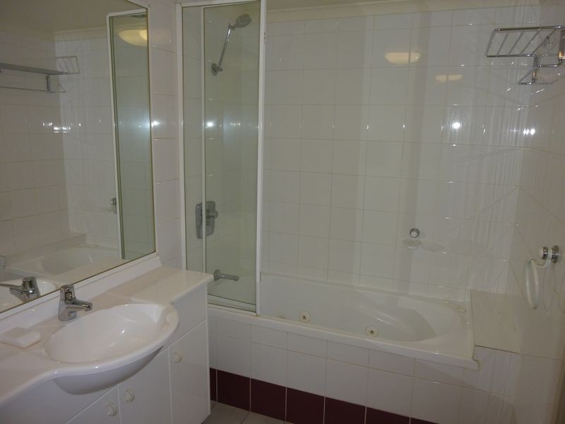 12/18 Captain Cook Crescent, Griffith ACT 2603