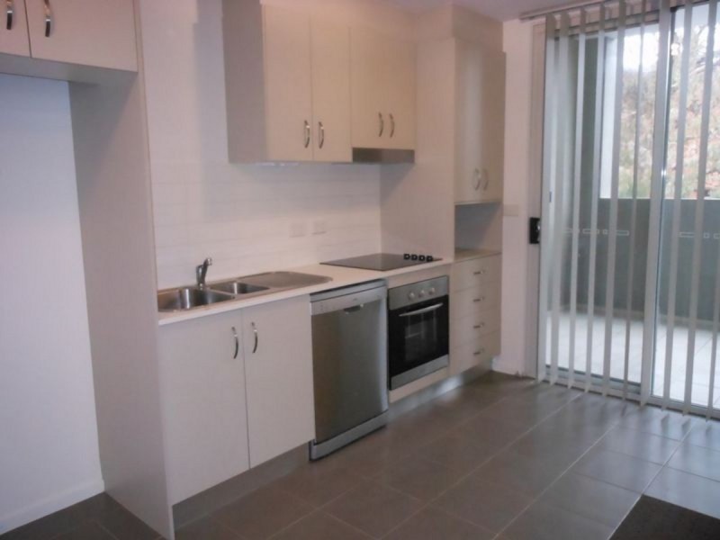 60F/3 Young Street, Queanbeyan NSW 2620