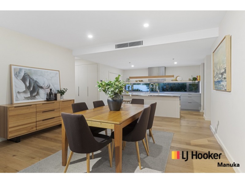 1/22 Canberra Avenue, Forrest ACT 2603