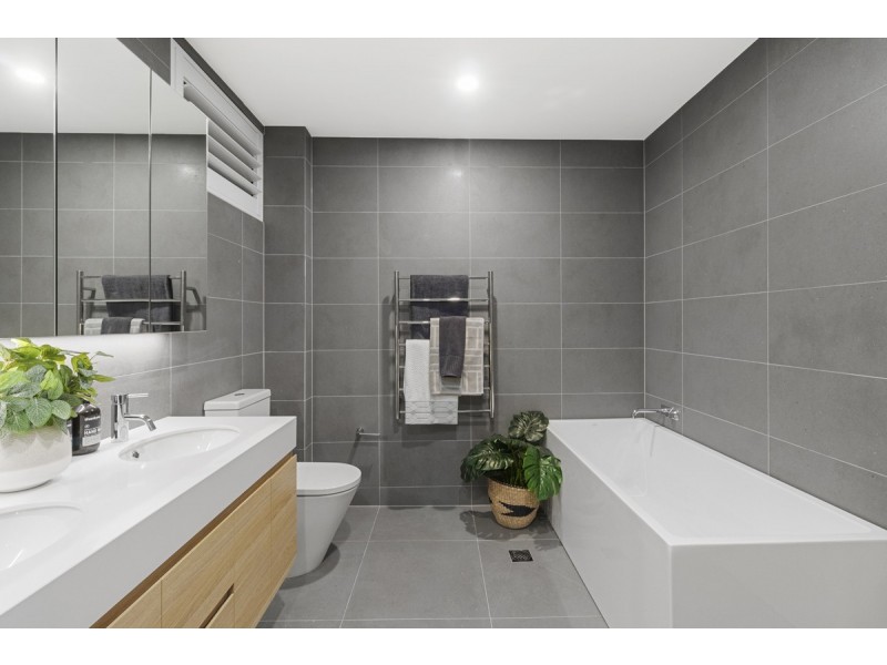 1/22 Canberra Avenue, Forrest ACT 2603