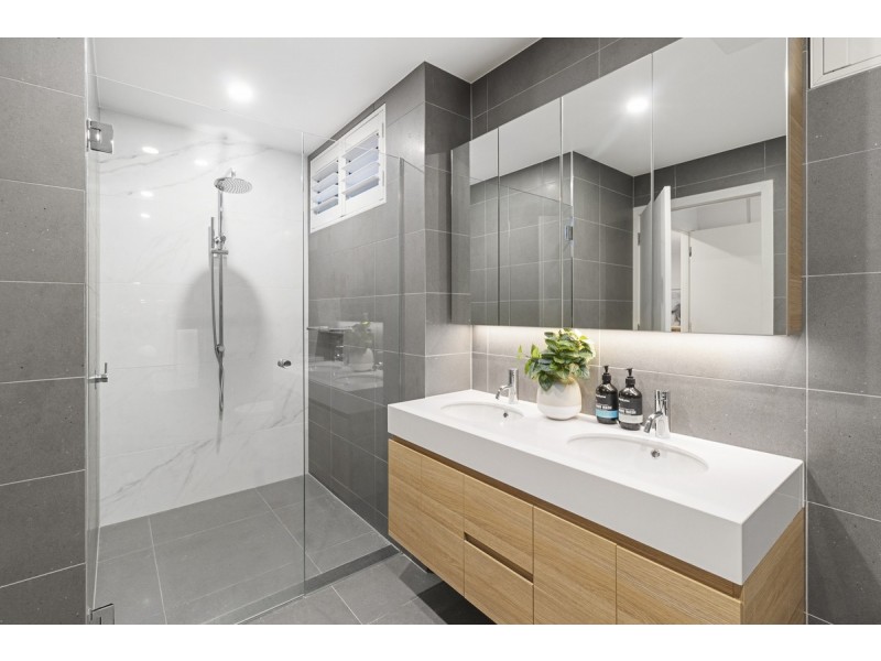 1/22 Canberra Avenue, Forrest ACT 2603