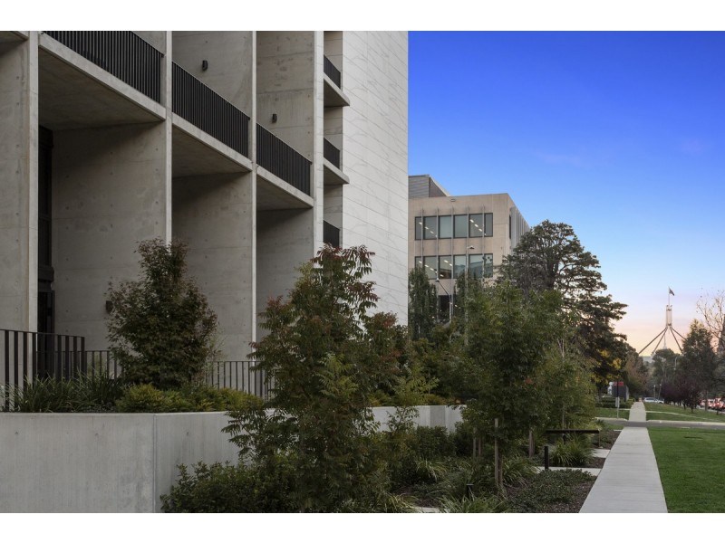 1/22 Canberra Avenue, Forrest ACT 2603