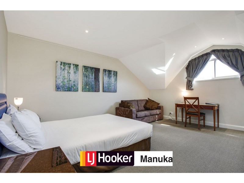 75/8 Dominion Circuit, Forrest ACT 2603