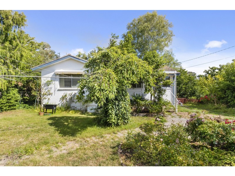 102 Irvine Street, Watson ACT 2602