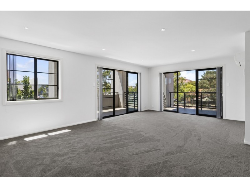 25/1 Cowlishaw Street, Greenway ACT 2900