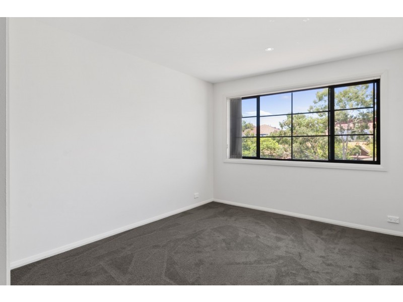 25/1 Cowlishaw Street, Greenway ACT 2900