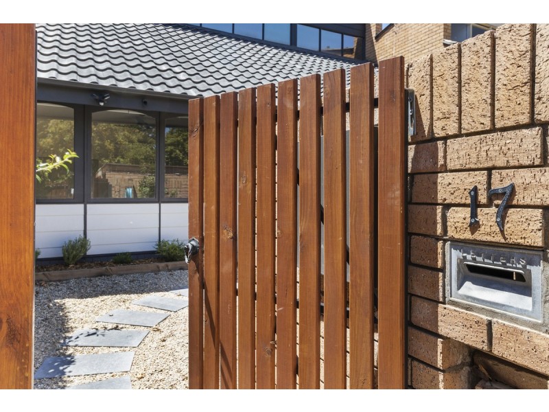 17 Boothby Place, Garran ACT 2605