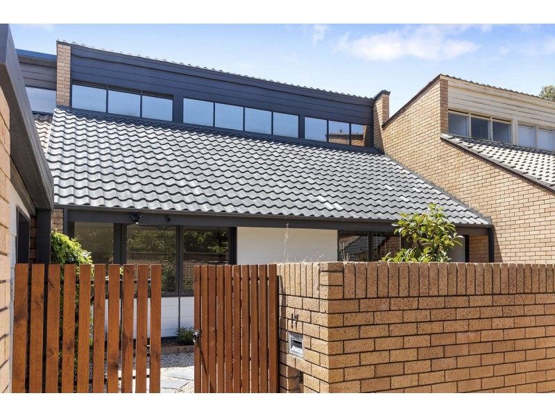 17 Boothby Place, Garran ACT 2605