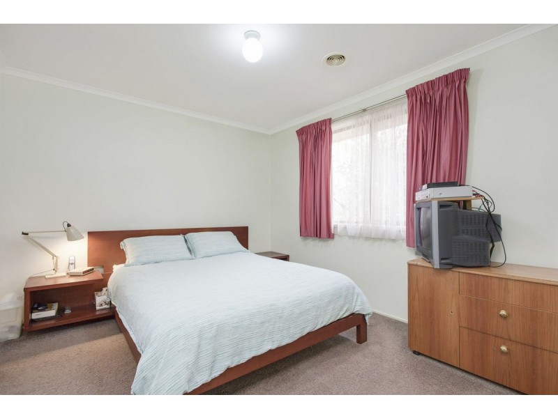 69 Clive Steele Avenue, Monash ACT 2904