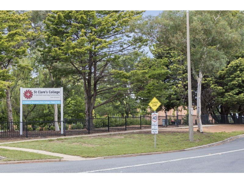 22 Mckinlay Street, Narrabundah ACT 2604
