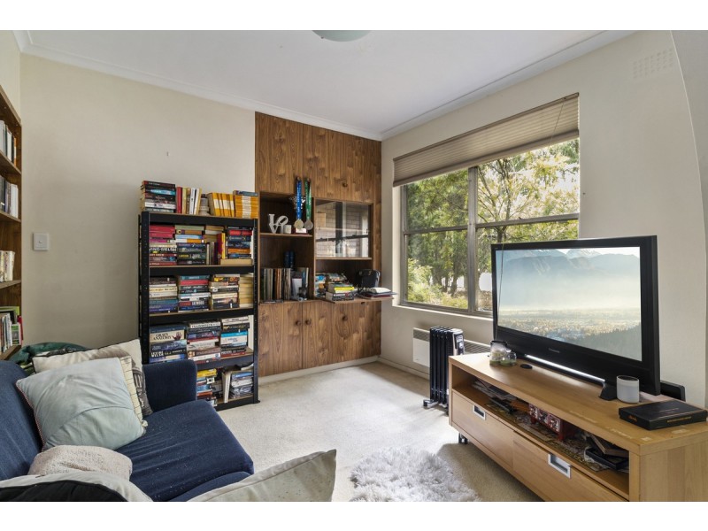 12/86 Anzac Parade, Campbell ACT 2612